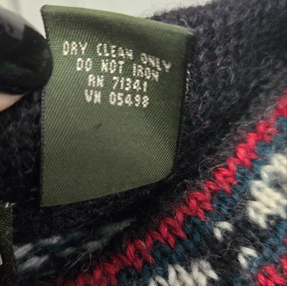 Vintage L.L. Bean deep green, white, and red wool pullover sweater - Picture 9 of 9